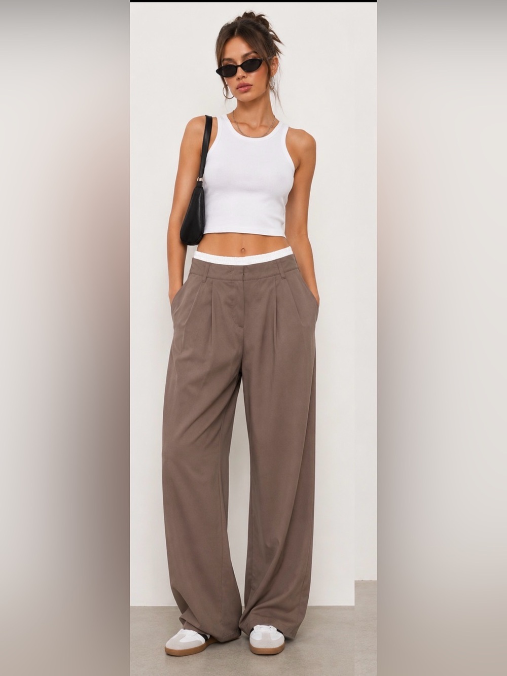 Bershka Wide Leg Trousers Size US 00 EUR 32 Taupe High Rise Elastic Waist Pants